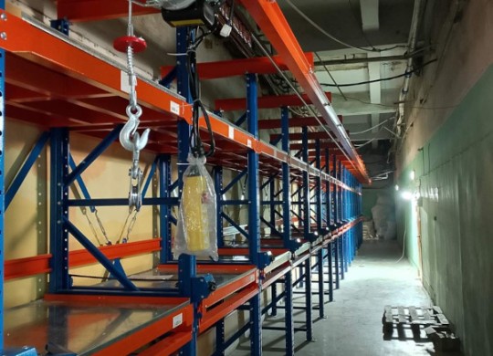 Узкое и длинное помещение